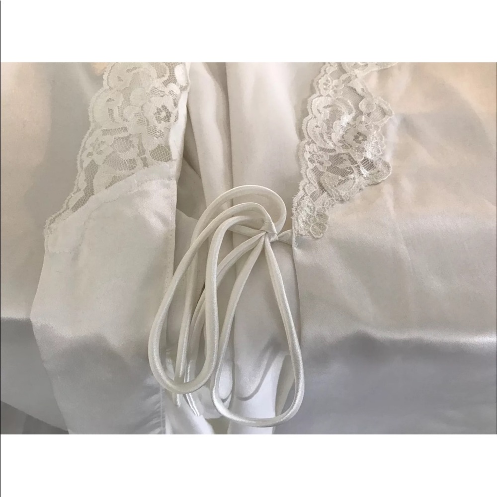 Vintage cacique silky bathrobe Small - Picture 4 of 7